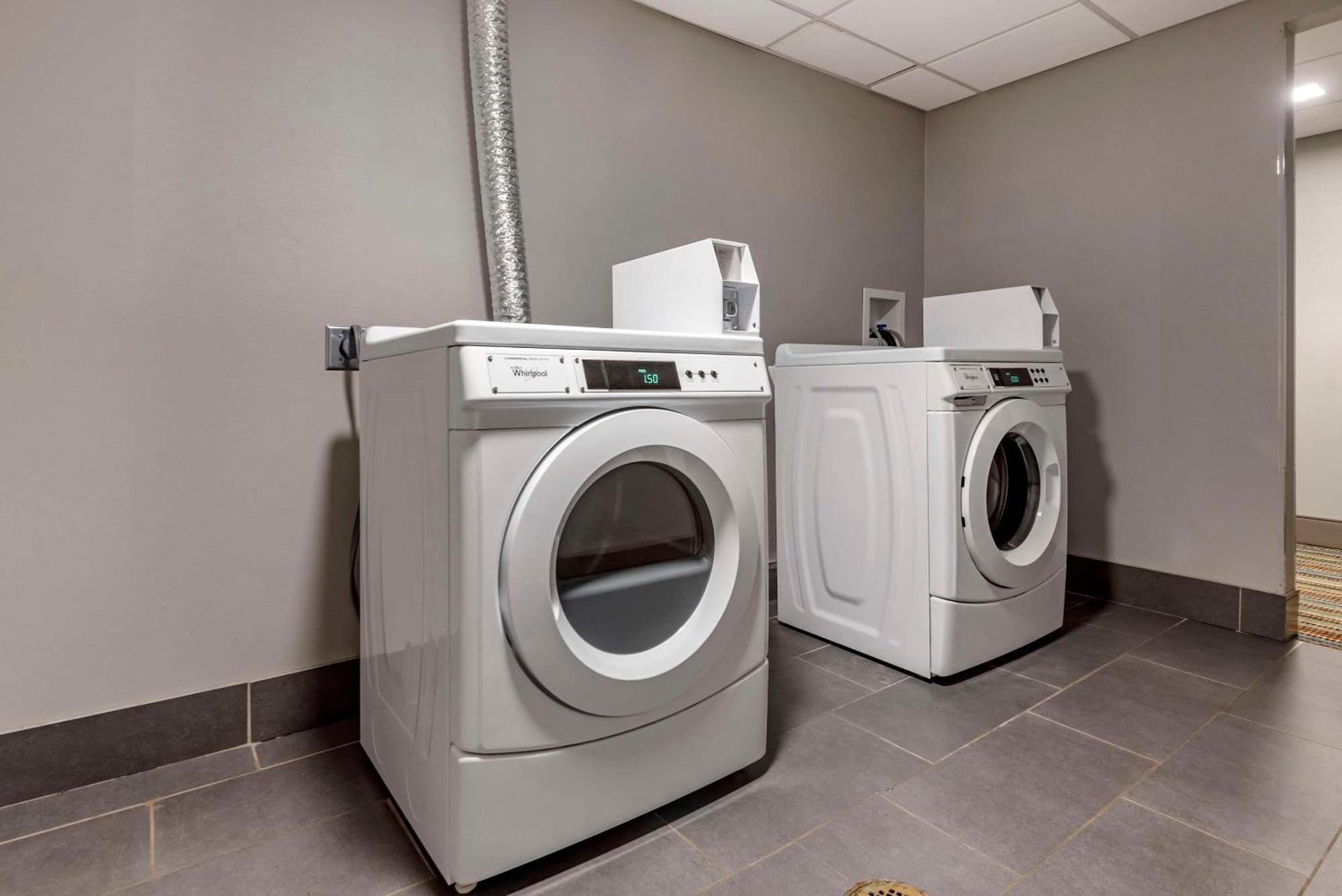 Comfort Inn & Suites Liverpool - Syracuse North Ngoại thất bức ảnh